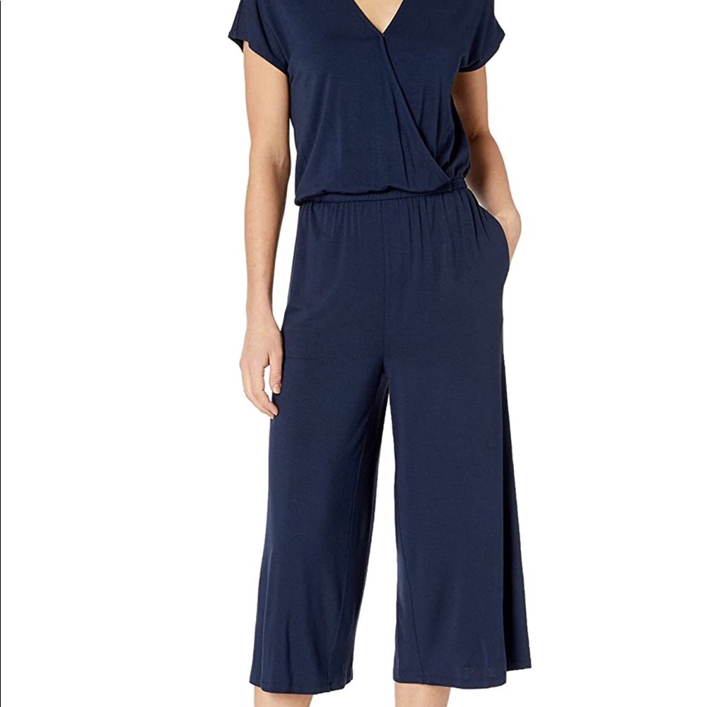 NWOT Amazon Essentials Short-Sleeve Surplice Cropped Wide-Leg Jumpsuit -size XL